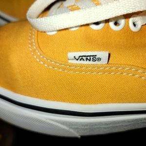 Vans tennis shoes